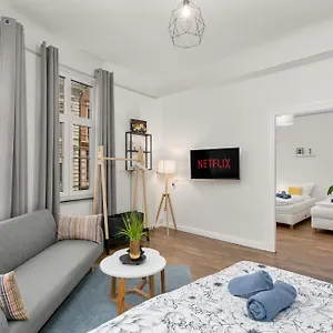 Appartement Homey - Im Viertel Mit Parkplatz BRE